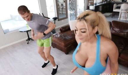 Порно большая жопа и сиськи фитнес тренер - порно видео смотреть онлайн на altaifish.ru